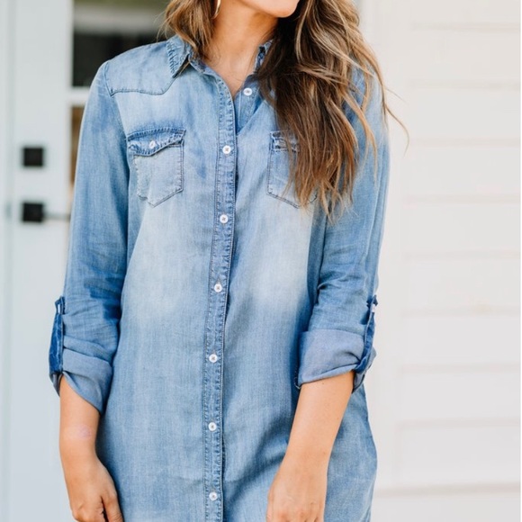 Tie waist chambray shirt; Merona Size Medium - Picture 3 of 10